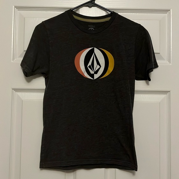 Grey, Volcom tee. Small. - Picture 1 of 2